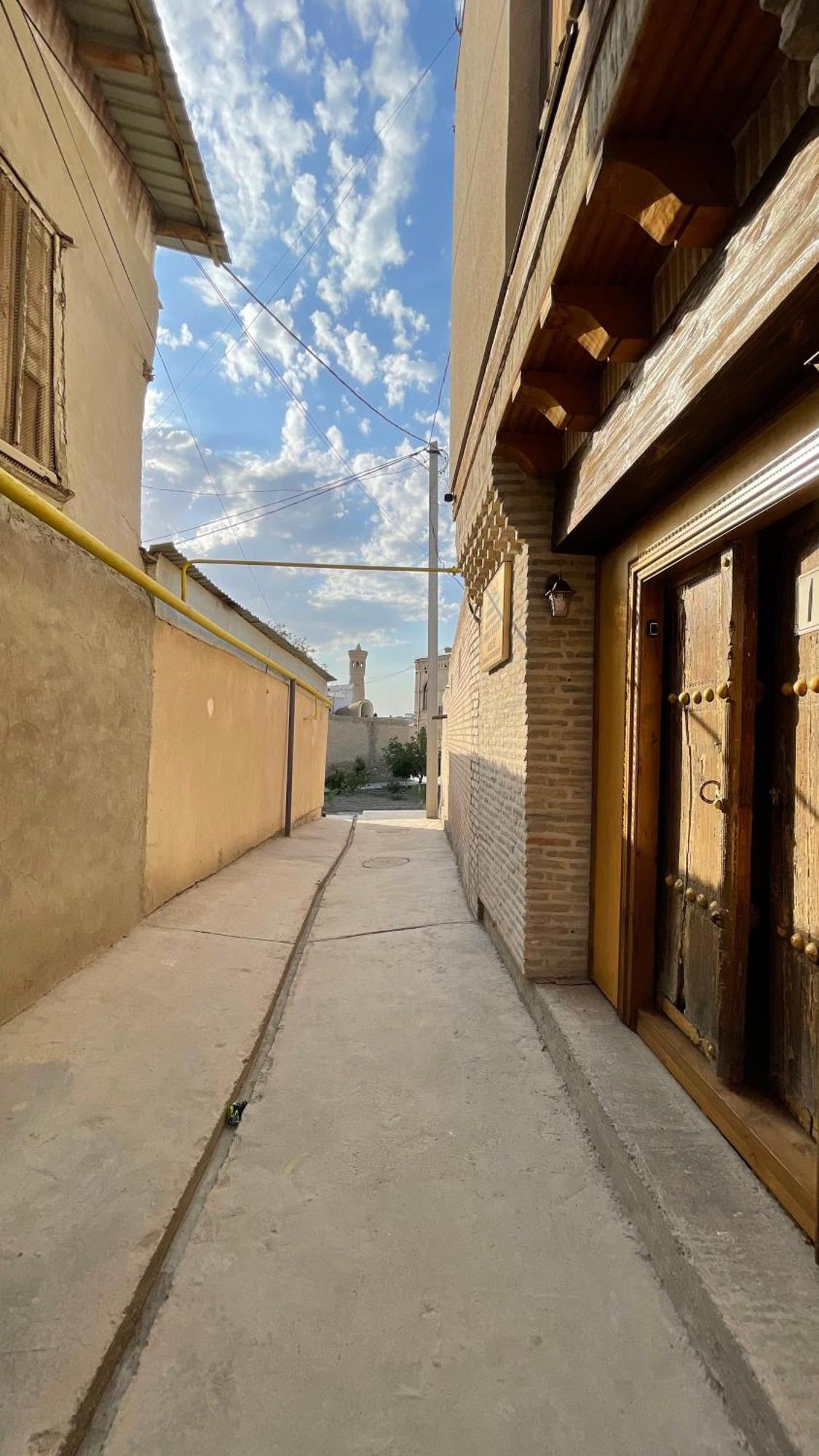Mahbubakhon Guest House In Old City Bukhara Exterior photo